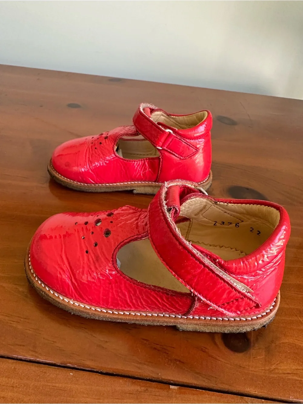 Angulus Red Patent Leather Mary Janes ~6 (EU 22)